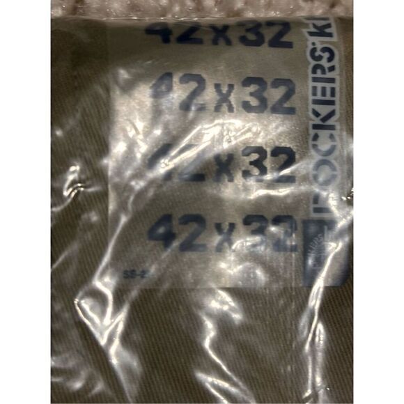 NEW WITH TAGS NEVER OPEN NEW Dockers Men's classic - Pleated, Khaki, 42 x 32 - Picture 6 of 8